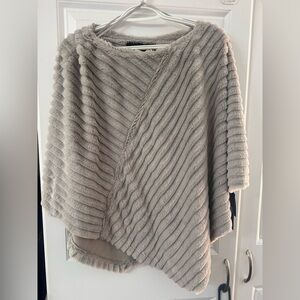 Cozy Women's Shawl Sweater in Light Grey